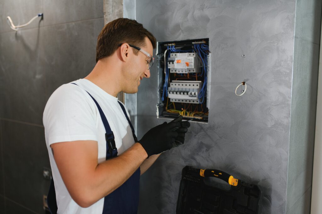 Jak przeprowadzić pomiary odbiorcze instalacji elektrycznej: przewodnik krok po kroku